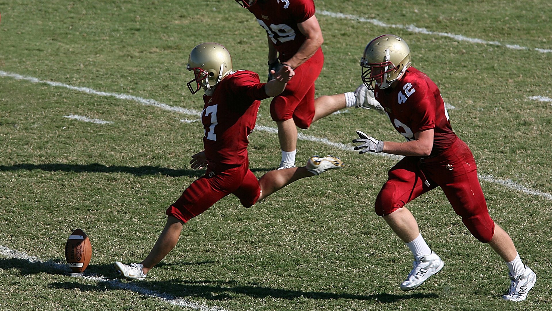 体育新闻中心推动体育赛事多角度高清直播技术，体育新闻现场直播